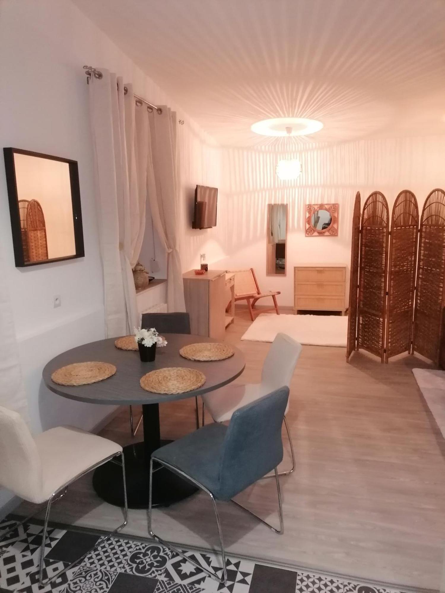 Appt L'Orientale 50M2 Avec Terrasse Apartment Rouvroy  Exterior photo